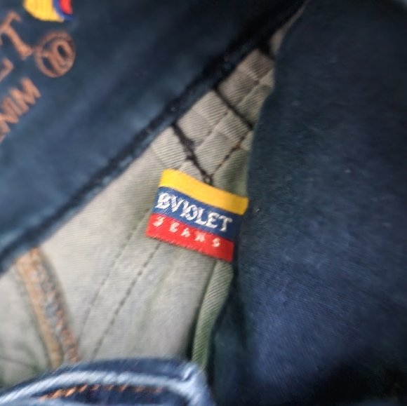 Blue Jeans Colombian with Stretchy Fit and Sleek Silhouette - Picture 4 of 6